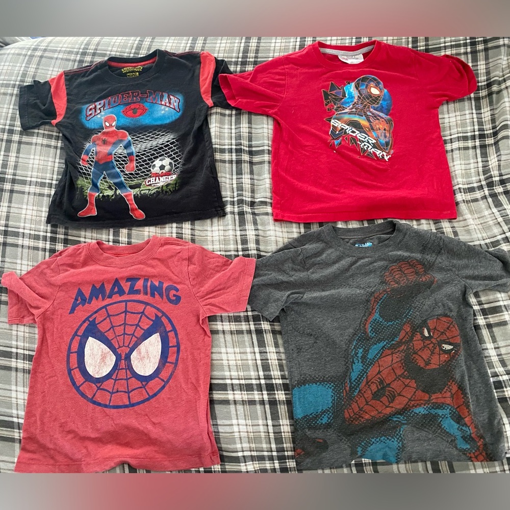 BOYS sizes 5-6 set of four graphic designed Spider-Man t-shirts